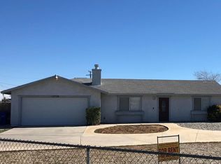 10739 Kiavan Rd, Apple Valley, CA 92308