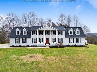 8 Country Oaks Dr, Barboursville, WV 25504