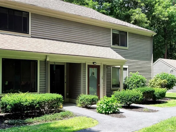 29 Riveredge Drive #29, Winchester, CT 06098