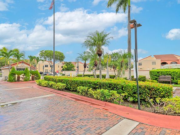 2nd image of 10227 NW 9th Street Cir APT 206-3