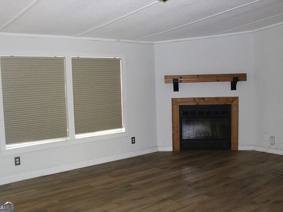 5th image of 163 Sanders Rd