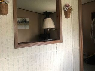 44 Sunset Ln, Yorkshire, NY 14009