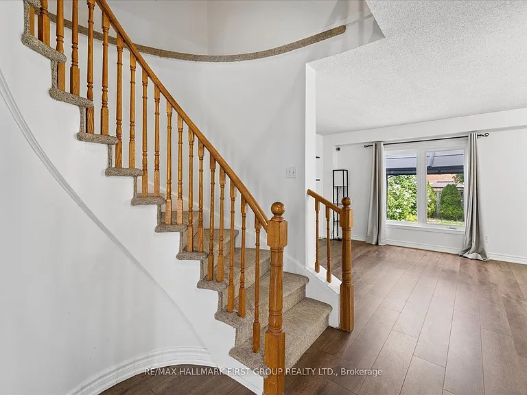 747 Stonepath Cir — Photo 14