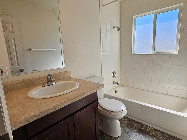 17 University Dr #C — Photo 12