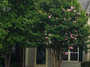 7025 Sauvage Ln, Gainesville, VA 20155