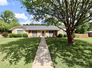 500 Pinewood Dr, Marshall, TX 75672