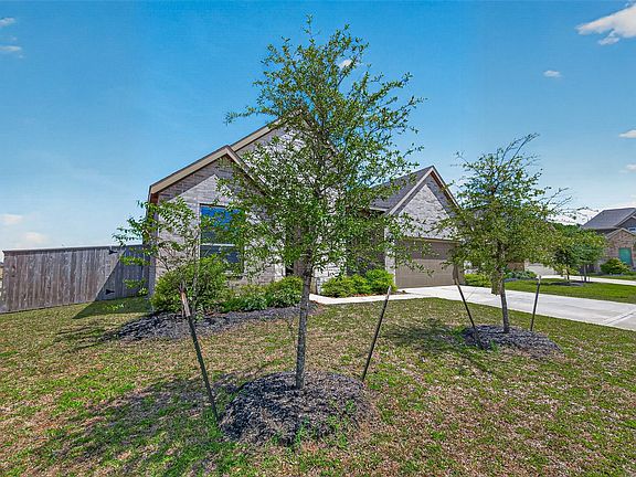 5th image of 2327 Lily Cove Ct