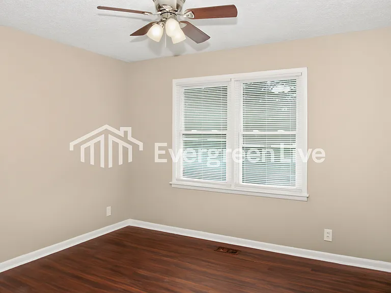 5020 Powell Dr NW — Photo 10