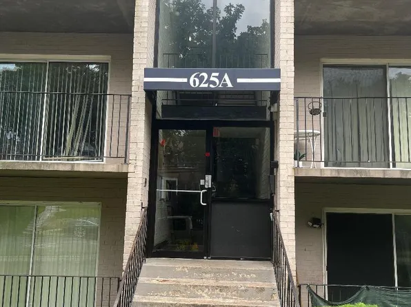 625A Chesapeake St SE Unit 12, Washington, DC 20032