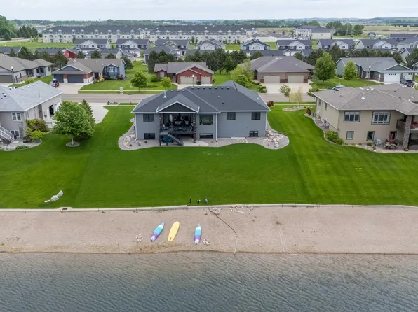 3516 Downing St, City Of Bismarck, ND 58504
