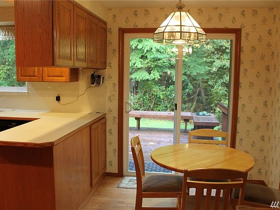 5th image of 191 SE Wildwood Dr