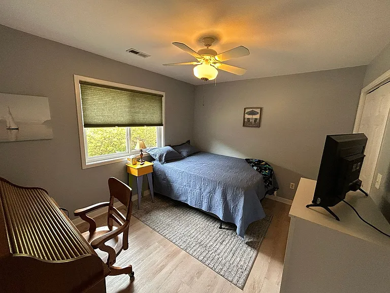 1213 Bayside Cir W — Photo 19