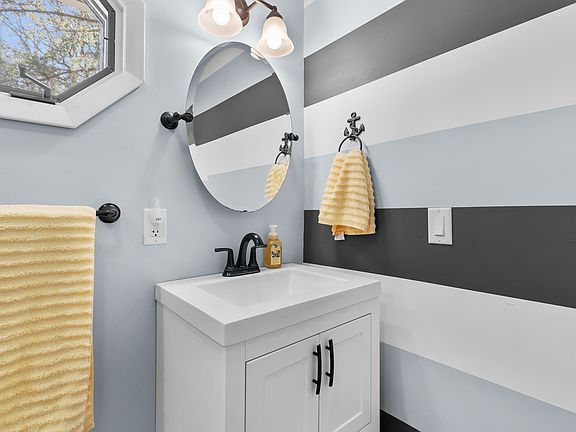 4th image of 11309 Sunset Point Dr