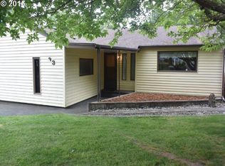 33 Pacific Pl, Longview, WA 98632