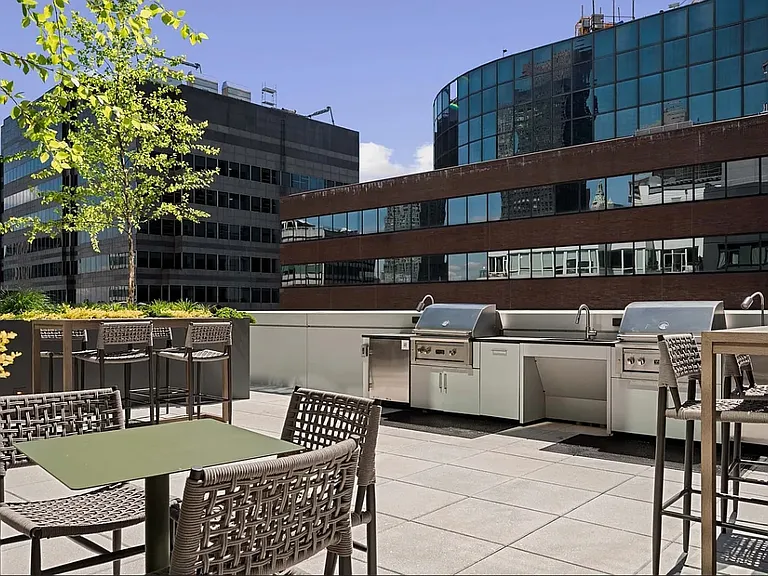 160 Water St #3K — Photo 10