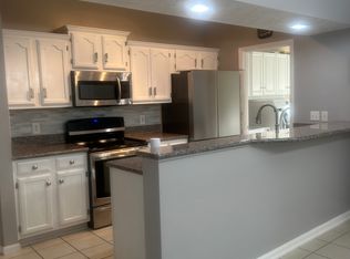 7469 Pearl Rd #B, Cleveland, OH 44130
