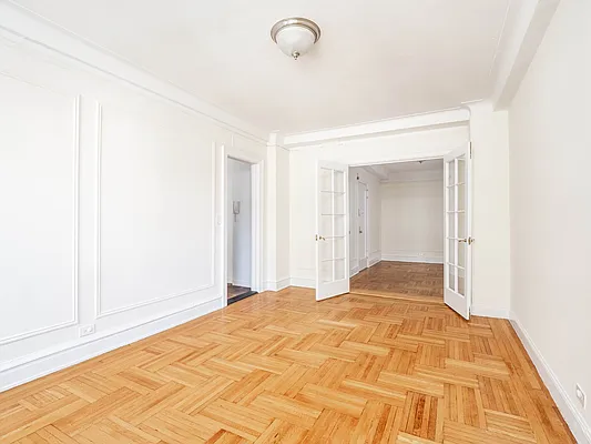 Rented by City Connections Realty | media 19