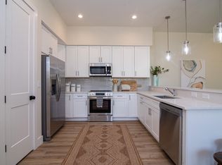 1962 Francis Ave, Atlantic Beach, FL 32233