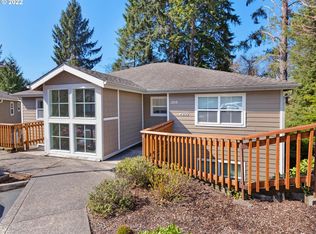 420 Elk Creek Rd UNIT 204, Cannon Beach, OR 97110