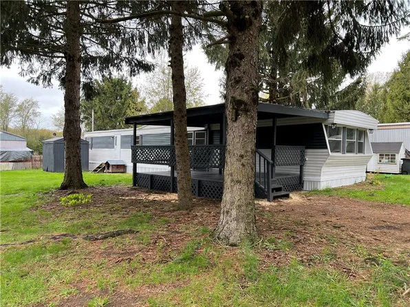 9800 W Lake Rd Lot 42, Lake City, PA 16423