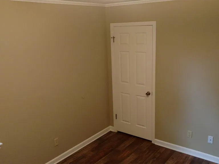 301 W Main St — Photo 5