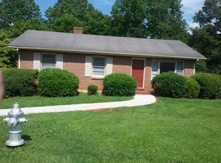 1228 Dandridge Dr, Lynchburg, VA 24501