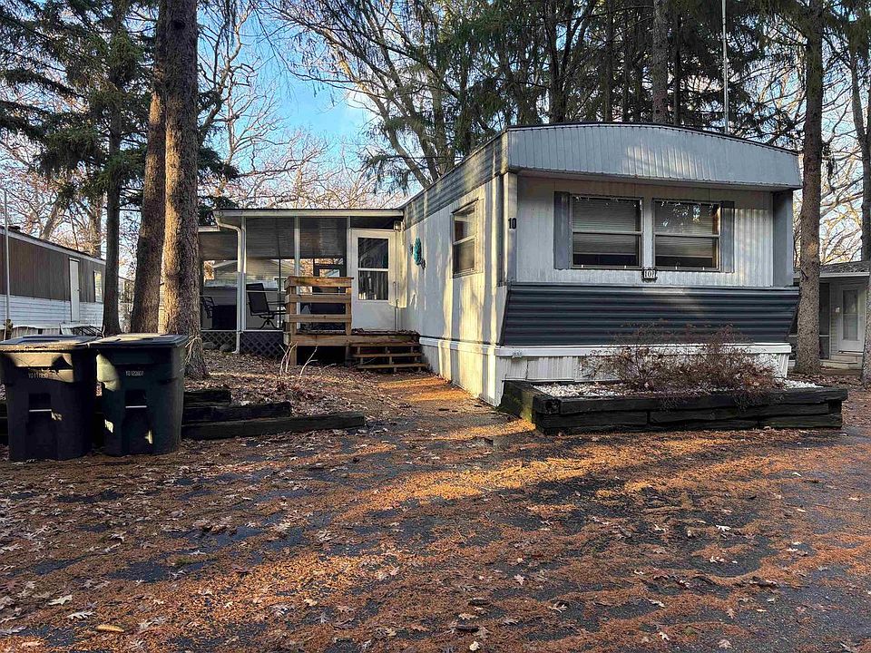 1st image of 10P Shady Pines Road