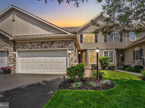 1082 Hammon Ave, Ephrata, PA 17522