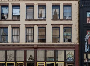 418 SW 4th Ave #303, Portland, OR 97204