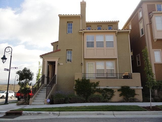 1st image of 821 Adeline Ave