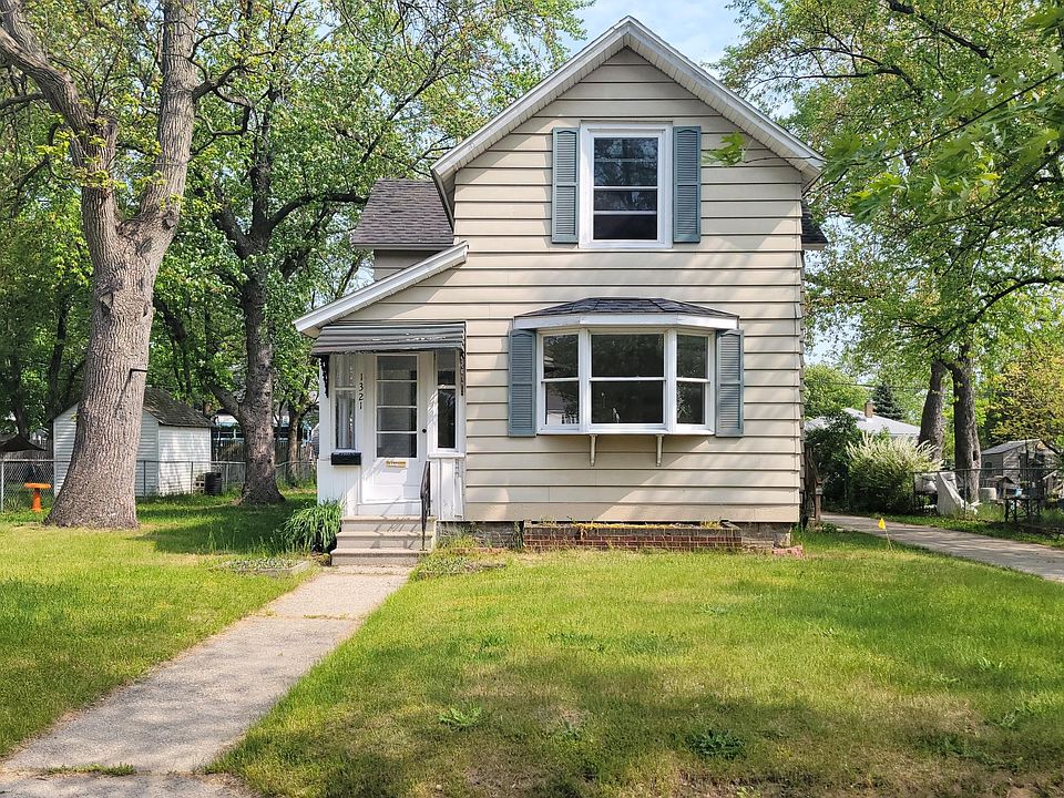 1st image of 1321 Washington Ave #1