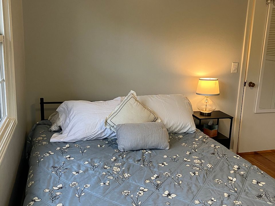 1st image of 2142 Hodgson St #1