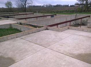 3721 Green Tree Ln, Dekalb, IL 60115