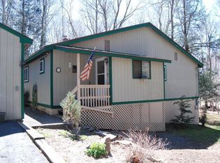 118 Logger Rd, Canadensis, PA 18325