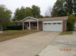 1205 Dingledine Rd, Saint Charles, MO 63304
