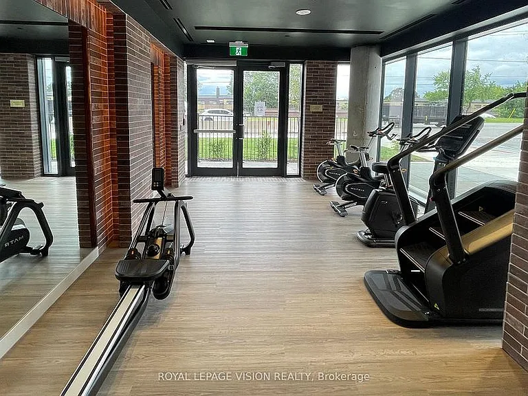 4010 Eglinton Ave W #911 — Photo 6