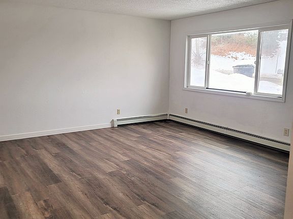 3rd image of 614 High Park Way #B