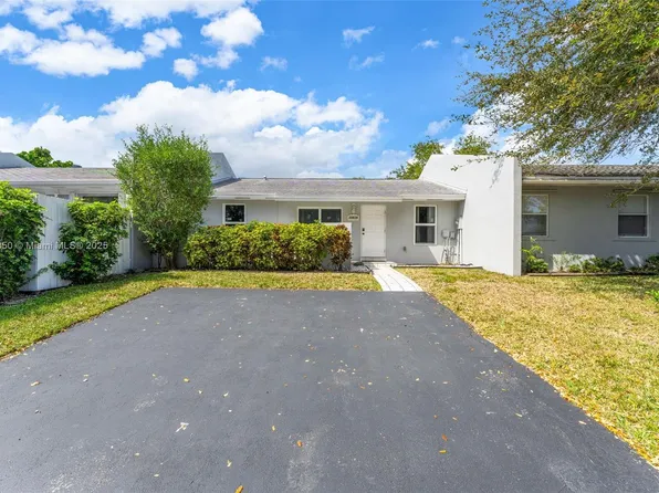 20828 SW 103rd Pl, Cutler Bay, FL 33189