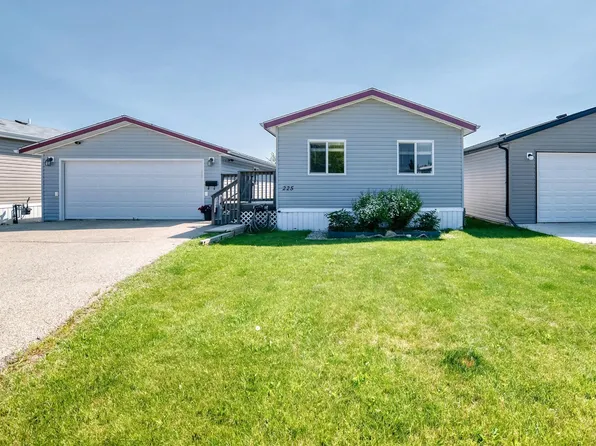 3400 48th St #225, Stony Plain, AB T7Z 1S1
