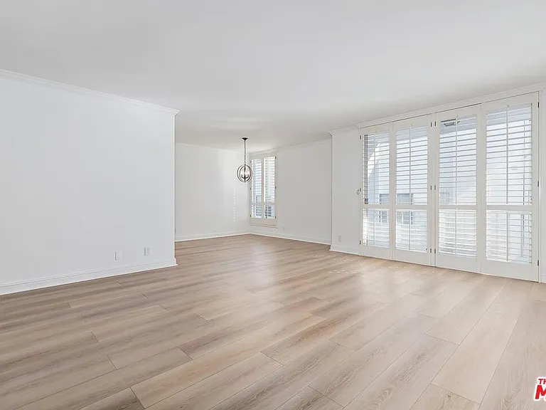 1710 Malcolm Ave #303 — Photo 11
