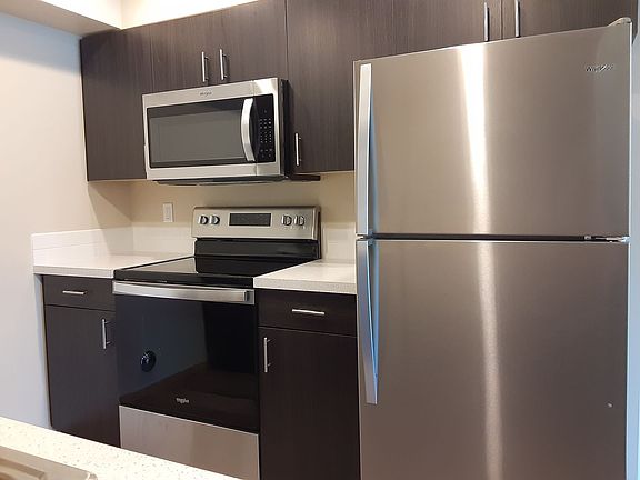 4th image of 5915 Lake Grove St SW #B1-202