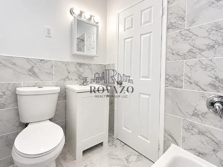 Studio, 1.0 bath, $1,150 — Photo 2