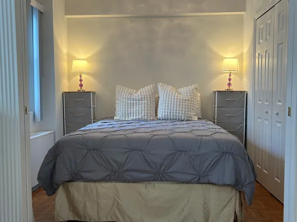 100 West 57th Street image 6 of 13