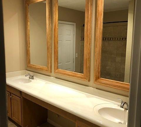 3rd image of 5112 W Dahlia Dr