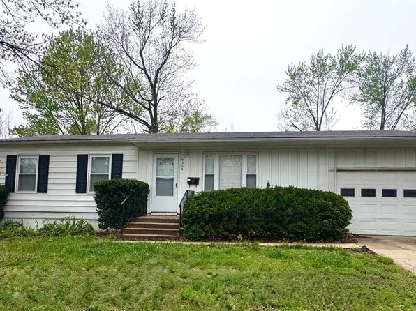 9306 Lewis Ave, Kansas City, MO 64138