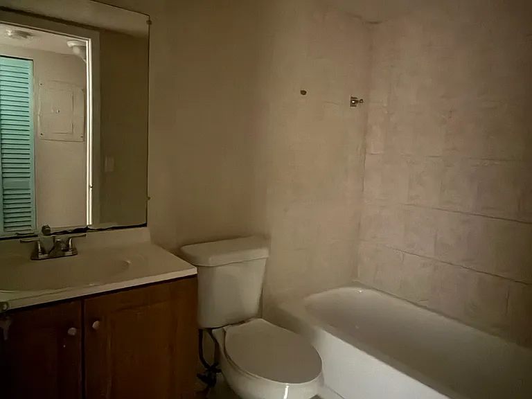 721 NW 104th Ave #101 — Photo 10