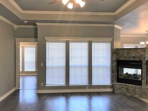 2nd image of 2628 Silvertree Dr