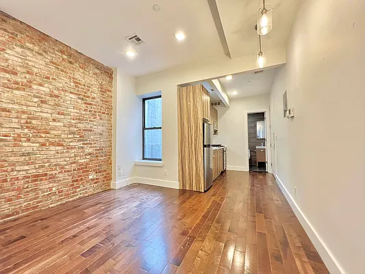 Rented by Doorway NYC, LLC | media 55