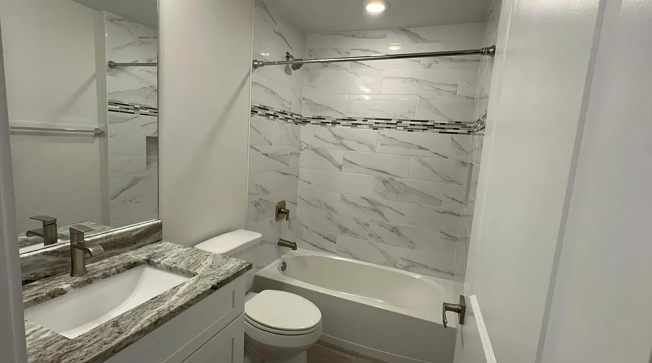 4 bed, 2256 sqft, $2,600 — Photo 2