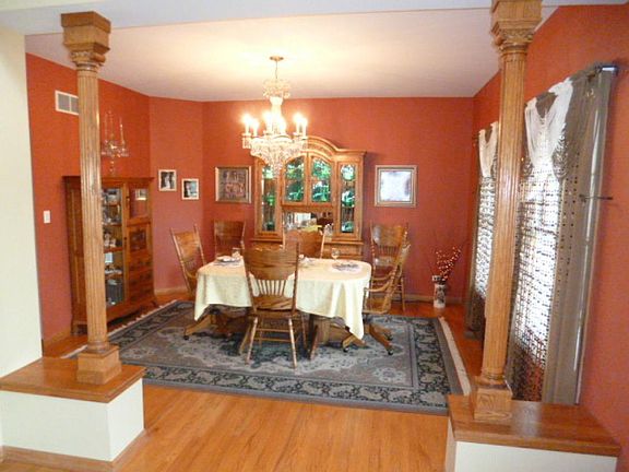 3rd image of 7810 W Southbranch Dr